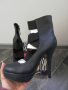Нови елегантни  дамски обувки на ток и платформа тип гладиатор  боти - 38 номер, снимка 1 - Дамски боти - 25211611