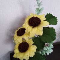 Цветя от хартия-слънчогледи, снимка 3 - Изкуствени цветя - 25247643