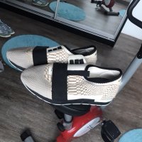 Обувки и чанти Guess , Cruyiff , cavalli , nike, снимка 9 - Дамски ежедневни обувки - 22557621