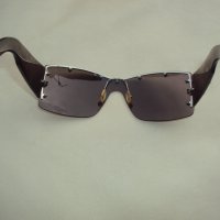100 % оригинални слънчеви очила на VALENTINO, снимка 8 - Слънчеви и диоптрични очила - 22246014