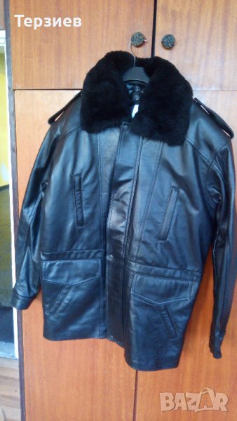 Продавам 2 черни кожени шуби, снимка 1