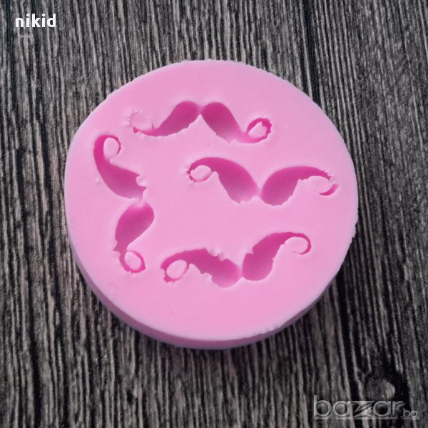силиконов молд кръгла форма мустак мустачки  за украса торта с фондан шоколад, снимка 1
