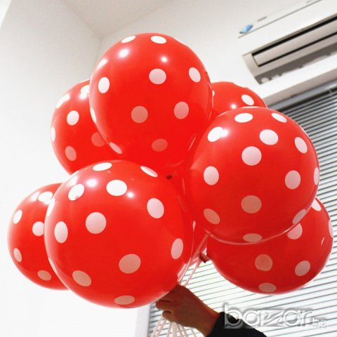 Намаление - 30 % "Полка точки" латекс червен на бели точки с хелий или въздух, декорации с балони, снимка 3 - Надуваеми играчки - 18887080