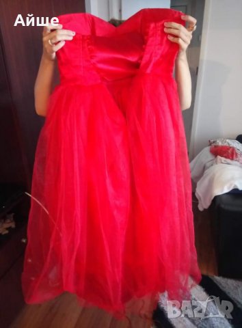 Червена рокля