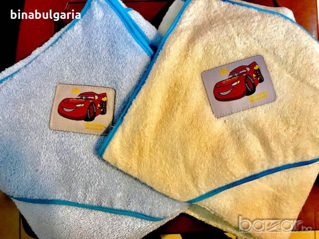 Бебешка кърпа с качулка модел "Колите", снимка 2 - За банята - 20551951
