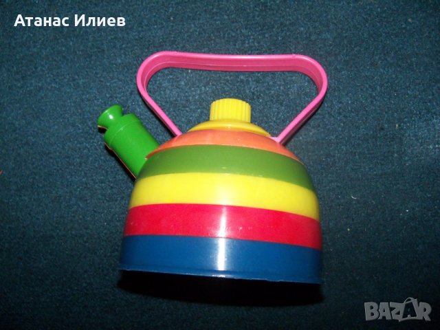 Стара пластмасова играчка чайник - свирка, снимка 7 - Други ценни предмети - 23275374