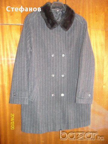 Дамско черна палто” M & S Mode „на  елегантни тънки райета с мъхеста яка., снимка 4 - Палта, манта - 9249068