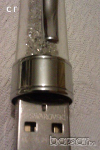 SWAROVSKI химикалка с  USB памет 4 GB , снимка 3 - Други - 11380450