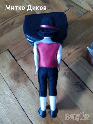 Кукли с национални носии винтидж, снимка 12 - Колекции - 23022676