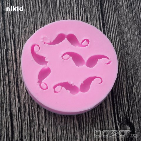 силиконов молд кръгла форма мустак мустачки  за украса торта с фондан шоколад