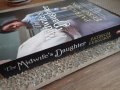 английска прочетна книга " The Midwife's Daughter " , снимка 2