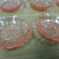 Стъклени чинии чинийки розово стъкло, снимка 3 - Антикварни и старинни предмети - 25176553