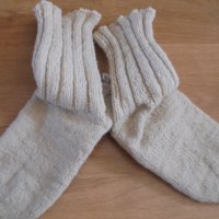 Вълнени чорапи и терлици домашно плетени от 100 % истинска вълна, снимка 5 - Спортна екипировка - 21073013