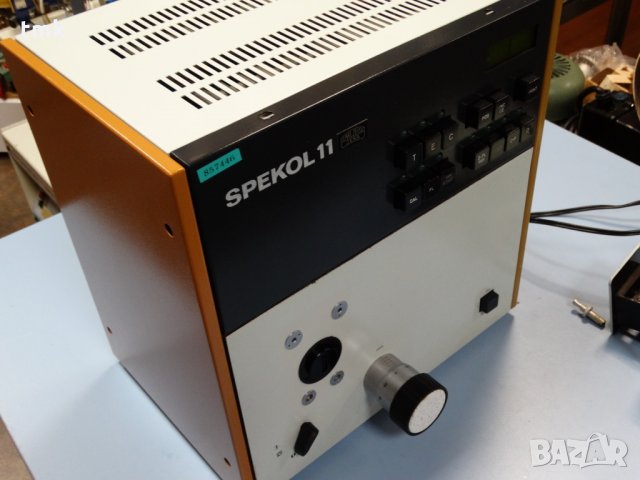 Спектрофотометър SPEKOL-11, снимка 2 - Други машини и части - 22508111