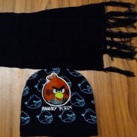 Шапка и шал Angry Birds, снимка 2 - Шапки, шалове и ръкавици - 23751763
