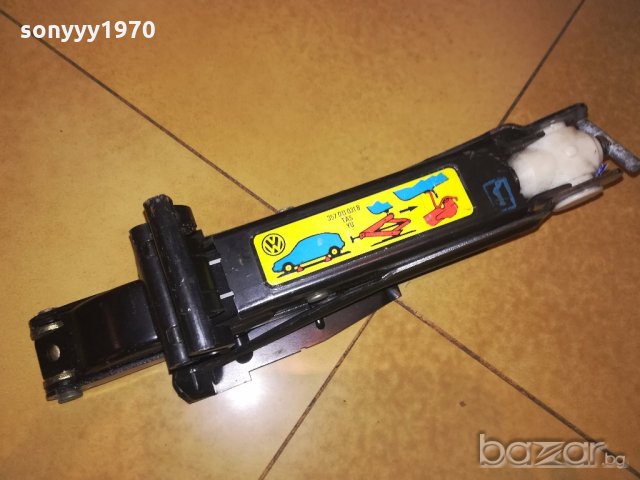 volkswagen-нов оригинален крик-внос швеицария, снимка 5 - Аксесоари и консумативи - 20126838