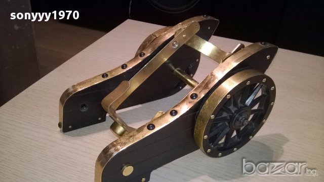 Топ-поставка за вино с златист обков-25/18/15см, снимка 5 - Антикварни и старинни предмети - 14884881