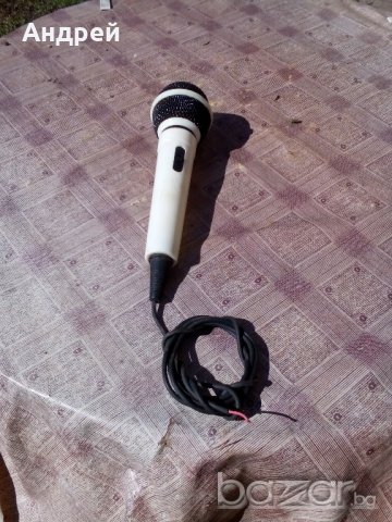 Стар микрофон, снимка 1 - Антикварни и старинни предмети - 20967629