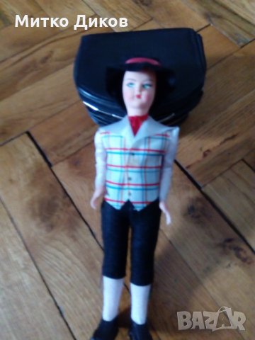 Кукли с национални носии винтидж, снимка 11 - Колекции - 23022676