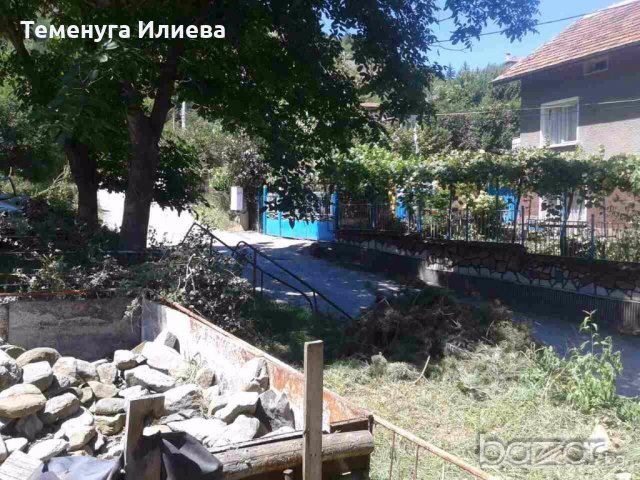 продава сграда, снимка 2 - Къщи - 18924563