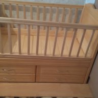 Детско дървено креватче, снимка 3 - Бебешки легла и матраци - 13697839