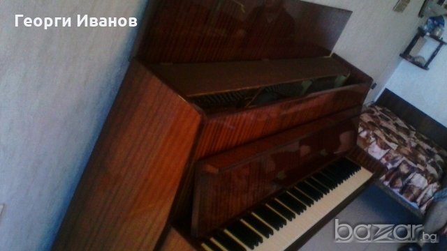 Продавам пиано „Петроф” в перфектно – отлично състояние, снимка 7 - Пиана - 18350529