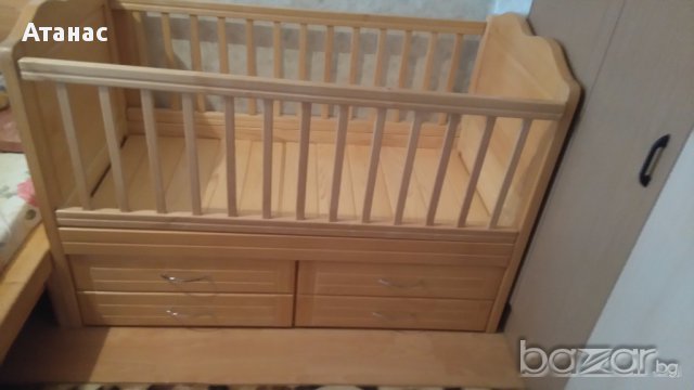 Детско дървено креватче, снимка 3 - Бебешки легла и матраци - 13697839