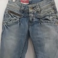 LEVIS нови оригинални дамски дънки размер W26 L34, снимка 5 - Дънки - 18414439