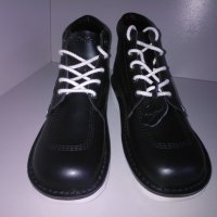 Kickers оригинални обувки, снимка 2 - Ежедневни обувки - 24668852