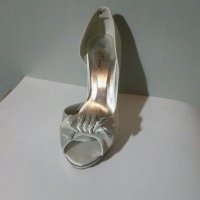 Нови официални обувки на ток сребърни 39 40 номер, снимка 5 - Дамски обувки на ток - 25470627