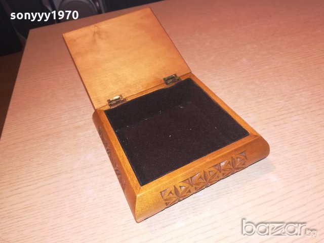 ретро дървена кутия с дърворезба-15х15х7см-внос швеицария, снимка 15 - Колекции - 20121652