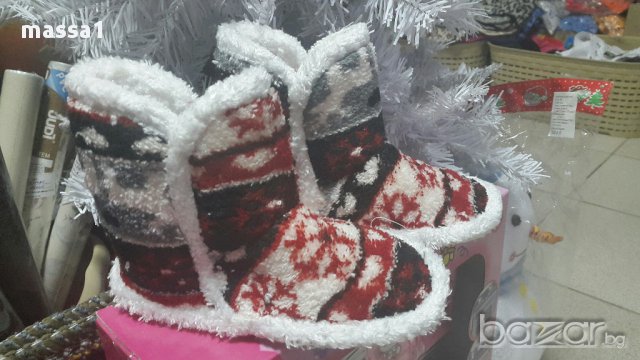 НОВИ!!! Вътрешни ботушки, тип пантофи, детски. Цена 8.00 лв.