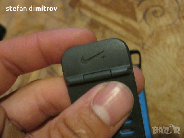  NIKE Nike + SportWatch GPS TomTom (Black / Volt), снимка 14 - Други - 22463118