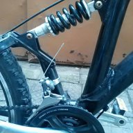 Планински алуминиев велосипед Бианчи с амортисьори 26 цола и дискови спирачки, снимка 2 - Велосипеди - 15019240