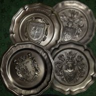 Релефни пана с автентични детайлни гербове - Лот 4 бр., снимка 1 - Антикварни и старинни предмети - 14486805