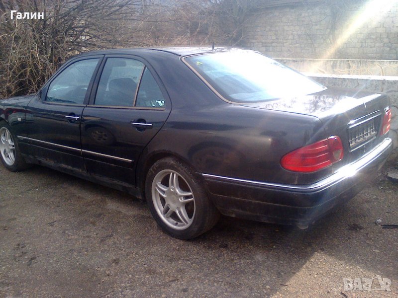 Резервни части Мерцедес Е 320, снимка 1