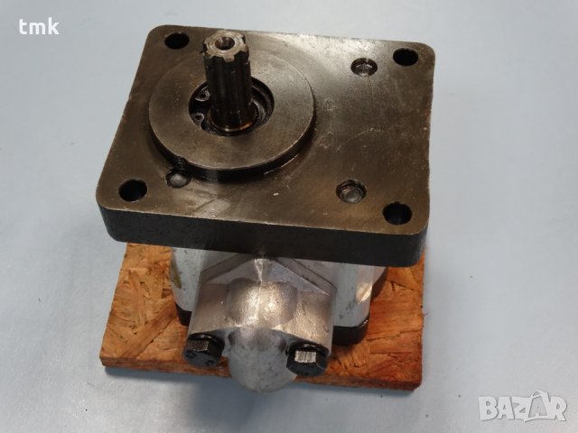 Хидравлична помпа 20A10X 126M, снимка 5 - Резервни части за машини - 25834306