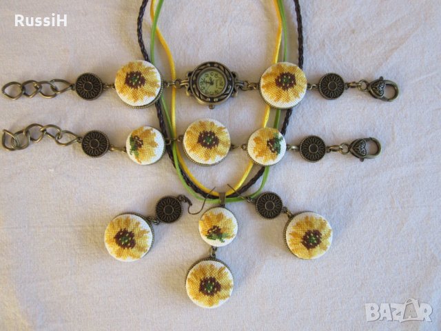 Ръчно бродирани бижута с цветя слънчогледи, снимка 11 - Бижутерийни комплекти - 22129530