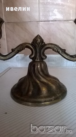 стар метален свещник, снимка 2 - Антикварни и старинни предмети - 15376108