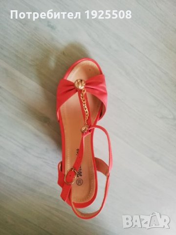 Дамски обувки на платформа в коралов цвят , снимка 3 - Дамски обувки на ток - 24322161