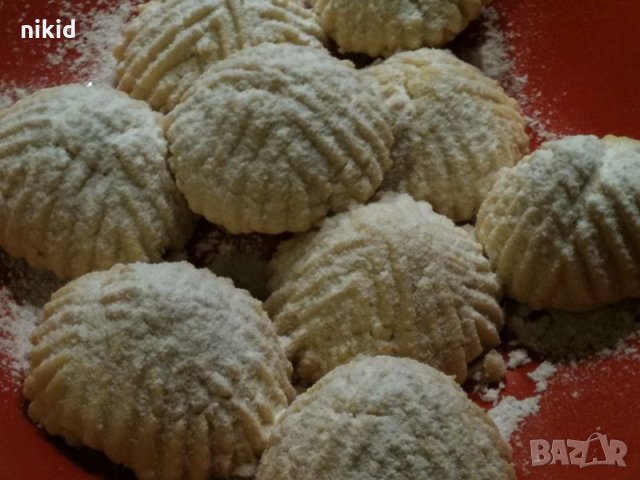 Двустранна пластмасова форма за сладки и курабийки Мамул Мадлени с плънка, снимка 2 - Форми - 21572788