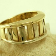 златен пръстен ЖЪЛТО И БЯЛО злато 4.01 грама/ размер №57, снимка 3 - Пръстени - 11214586