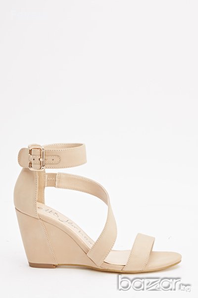 Разпродажба! Бежови сандали с каишки, снимка 1