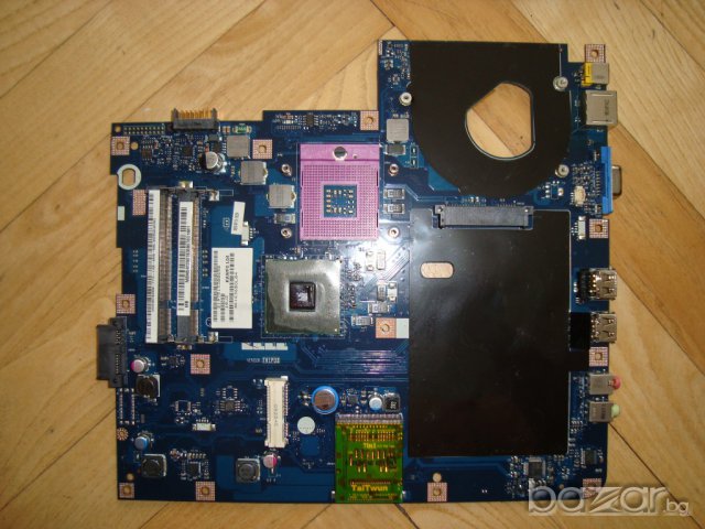 emachines E525 лаптоп на части, снимка 4 - Части за лаптопи - 8125950