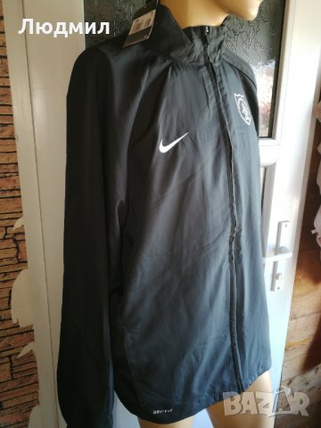 Nike тънко яке оригинал, Ново с етикет!, снимка 10 - Спортни дрехи, екипи - 24685899