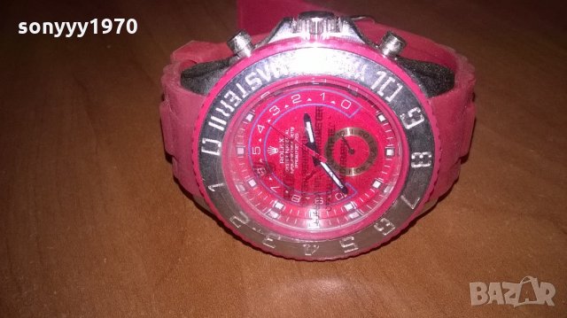 нов часовник-гумена червена каишка, снимка 3 - Други - 21835038