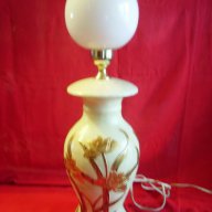 Продавам стара стилна нощна лампа., снимка 1 - Антикварни и старинни предмети - 11050256