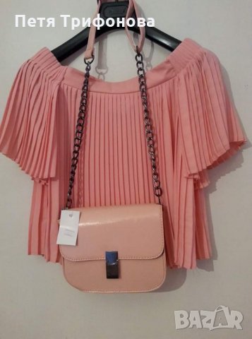 Розова къса блуза плисе голи рамене размер С от Англия, снимка 3 - Корсети, бюстиета, топове - 24765913