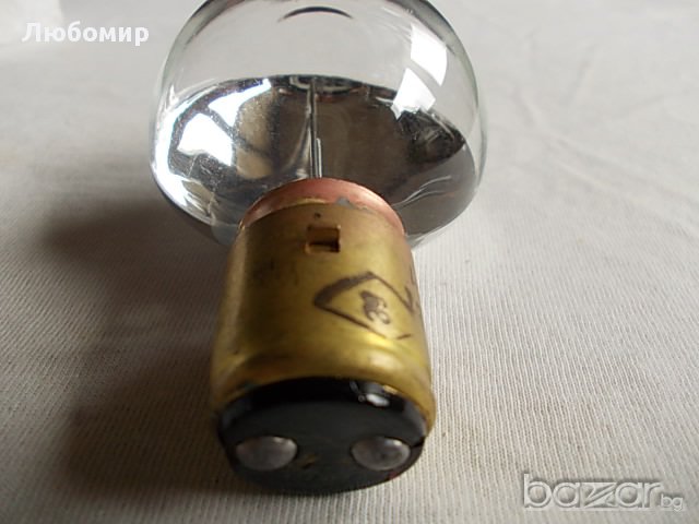 Специална лампа с рефлектор, снимка 5 - Ключове, контакти, щепсели - 14615679