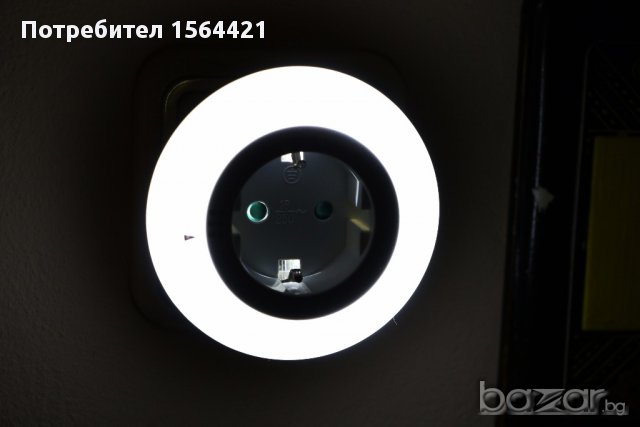 LED цветна нощна лампа/ контакт, нова, немска, внос от Германия, снимка 5 - Настолни лампи - 16697833